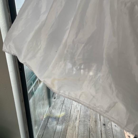 Elegant Blue and Silver Lace Gown - Picture 6 of 6